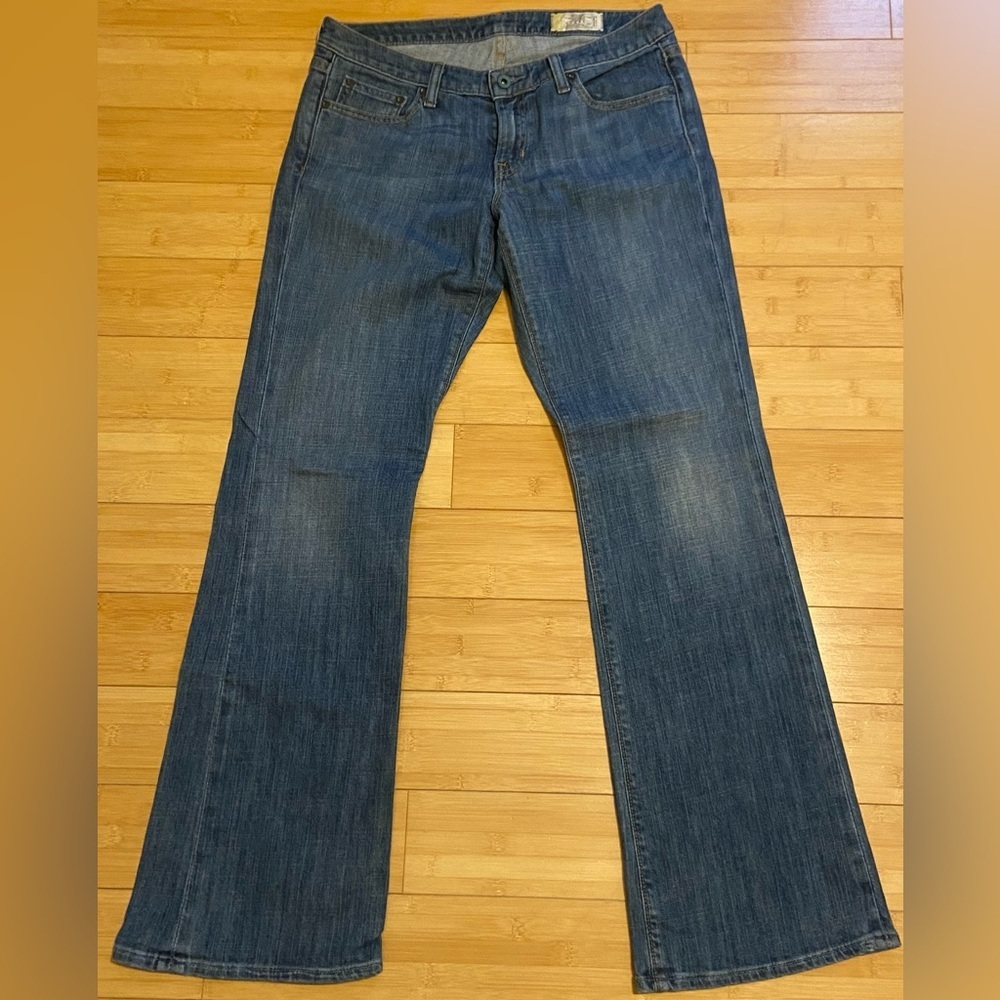 GAP 1969 Bootcut Jeans Medium Wash Women’s Size 6 Relaxed Fit